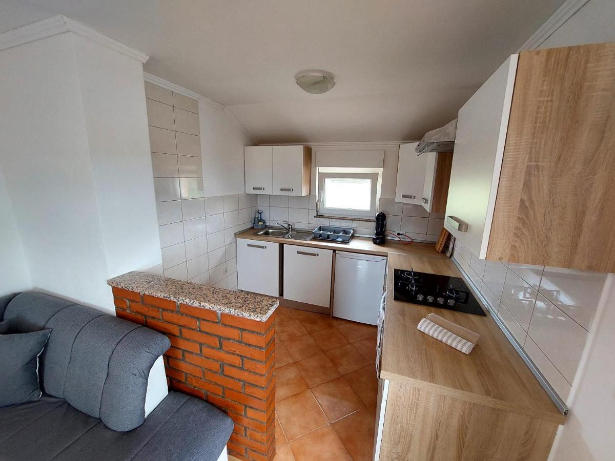 Apartman Zeljo Galižana Exterior foto