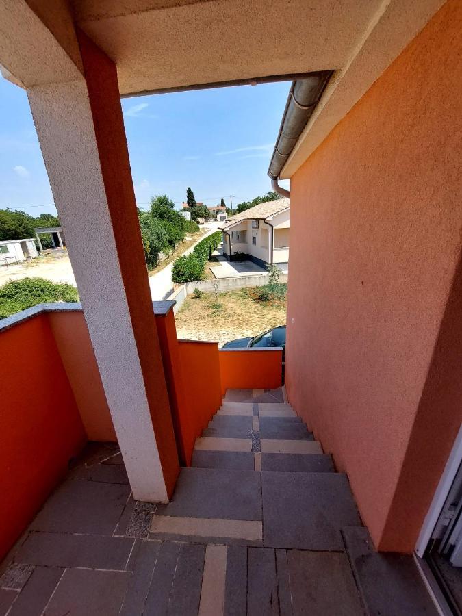Apartman Zeljo Galižana Exterior foto